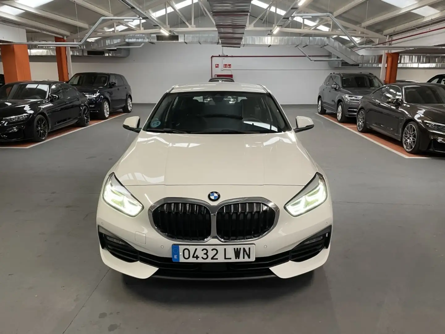 BMW 116 116d Blanco - 1