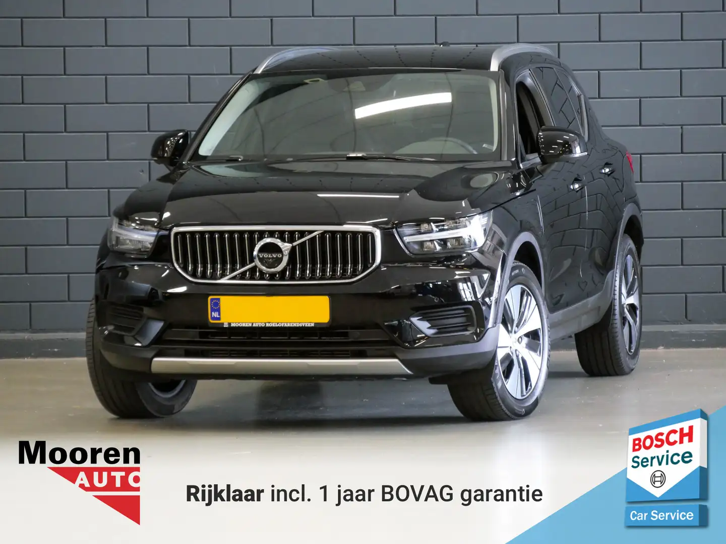 Volvo XC40 1.5 T4 Recharge Inscription Expression | TREKHAAK Zwart - 1