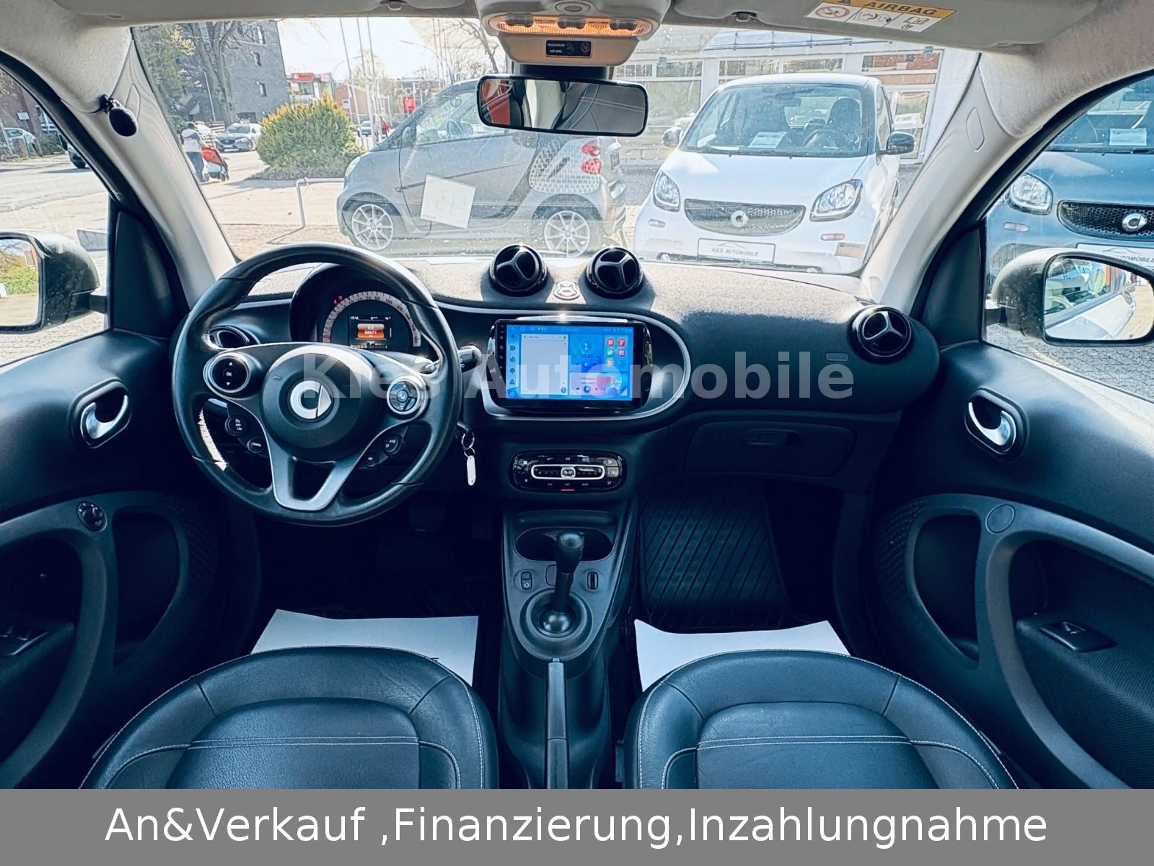smart forTwo Prime 90Ps AUTOM/NAVI/PANO/LEDER/CARPLAY — photo 8