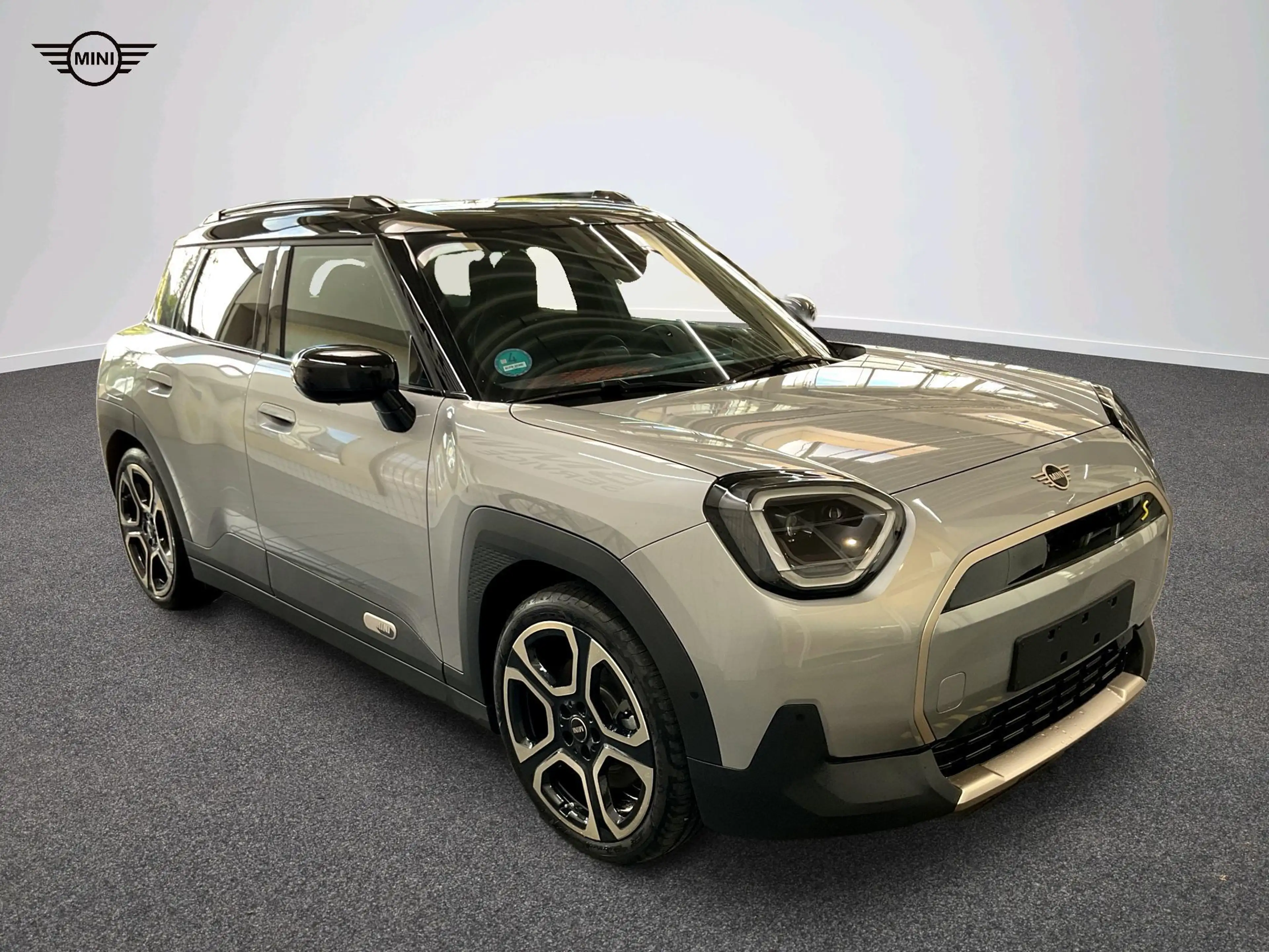 MINI Aceman Favoured Trim — photo 13