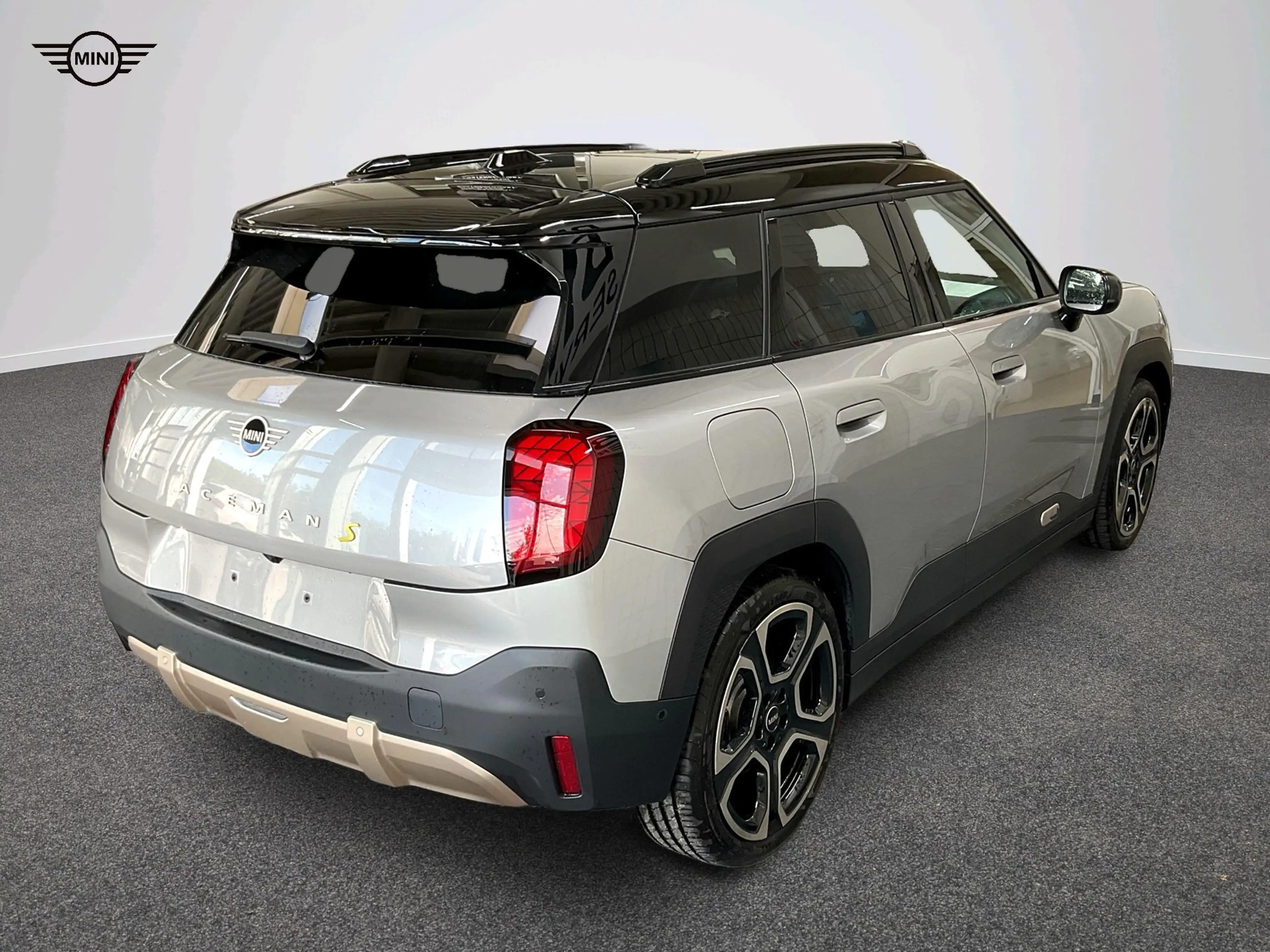 MINI Aceman Favoured Trim — photo 6