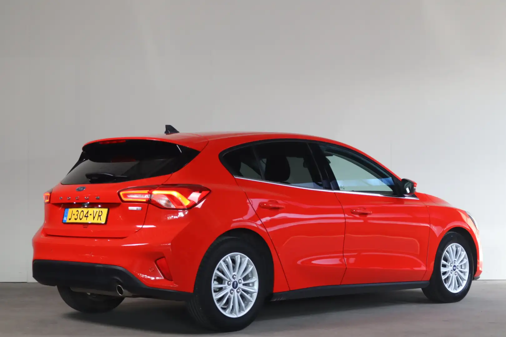 Ford Focus 1.0 EcoBoost Hybrid Titanium X Business - NL- Auto Rosso - 2