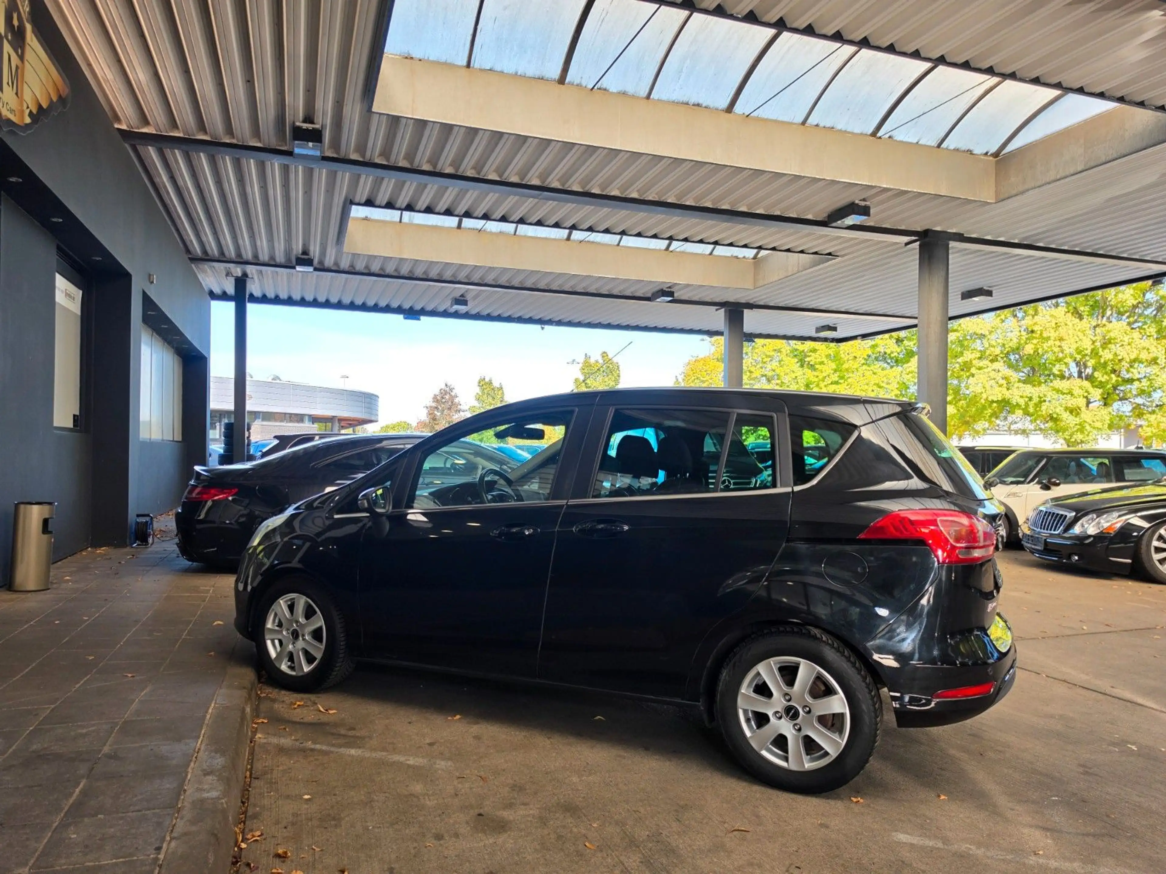 Ford B-Max Titanium SONY/NAVI/LM/METALLIC/Parkassist — photo 8