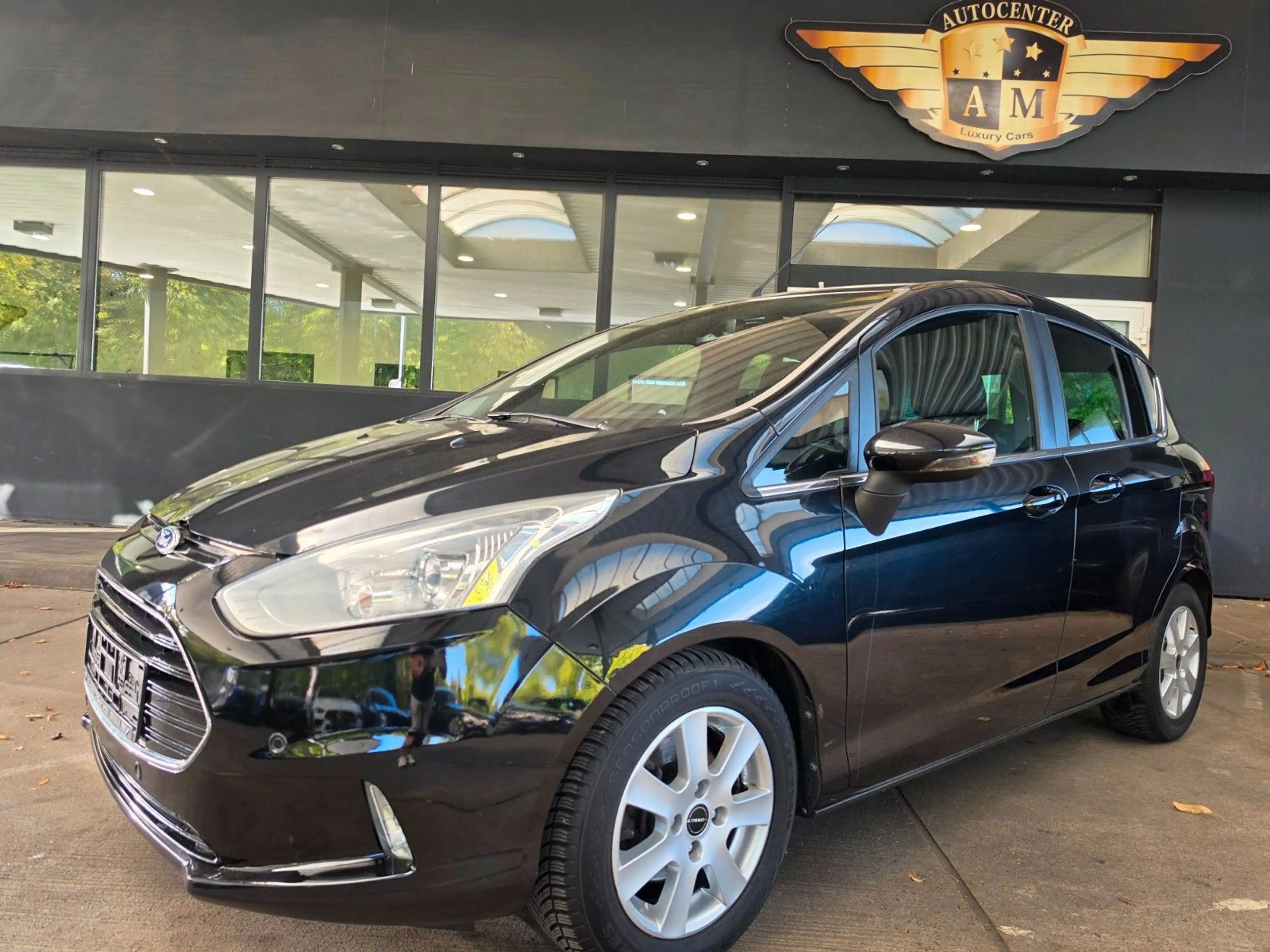 Ford B-Max Titanium SONY/NAVI/LM/METALLIC/Parkassist