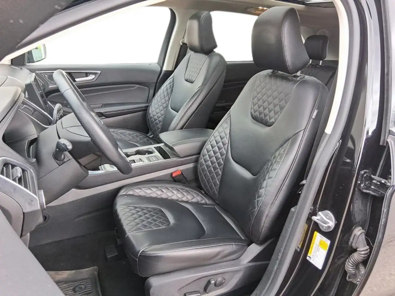 Ford Edge photo Ford Edge