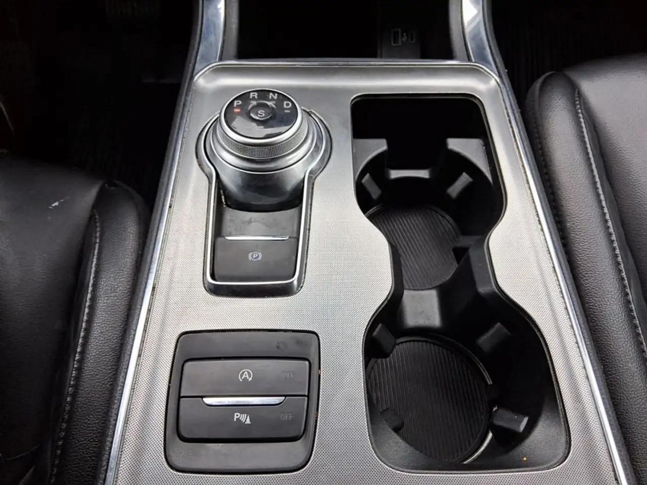 Ford Edge photo Ford Edge