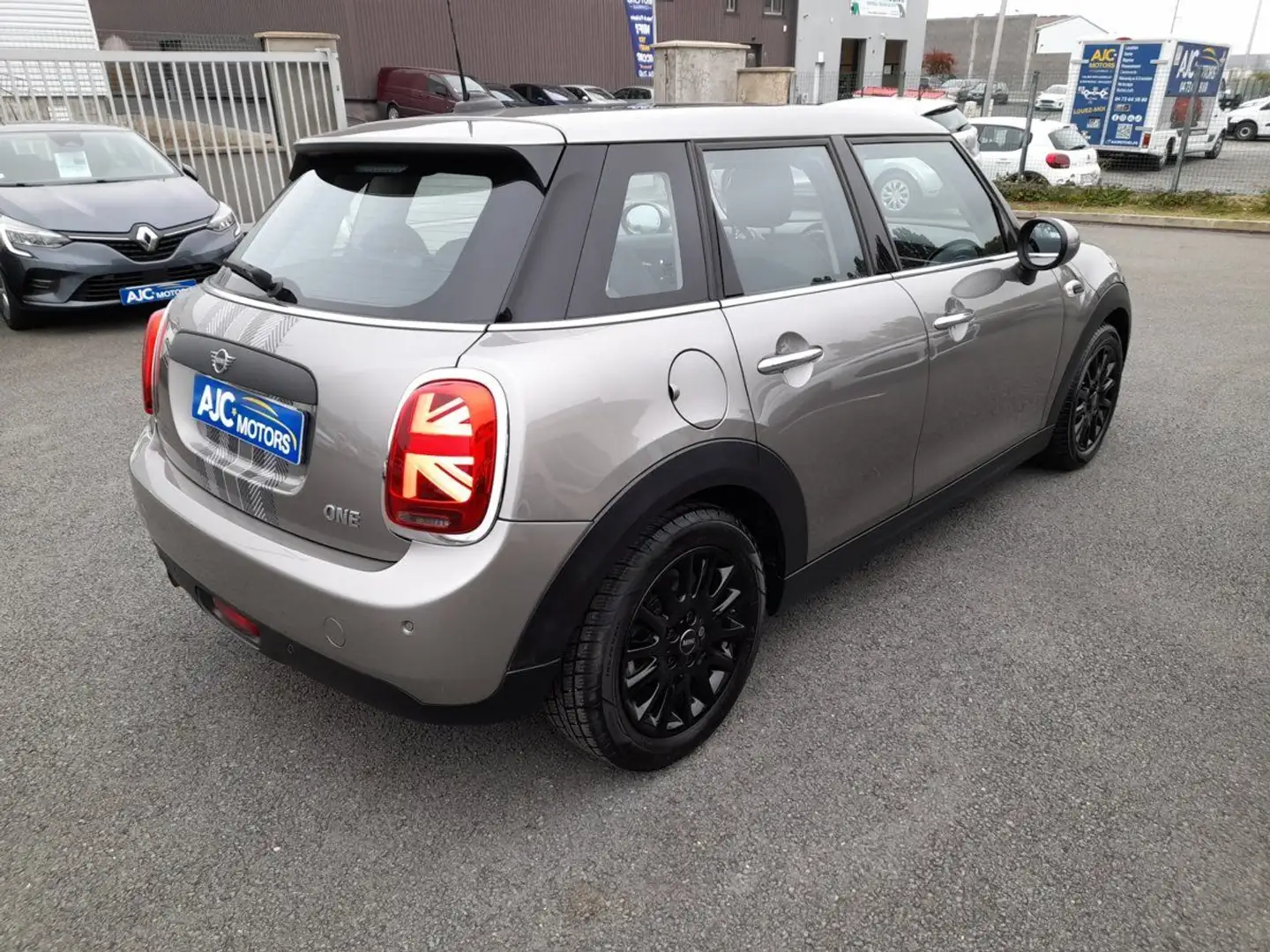 MINI Cooper 5 PORTES ONE 102CH HEDDON STREET EURO6D-T Gris - 2