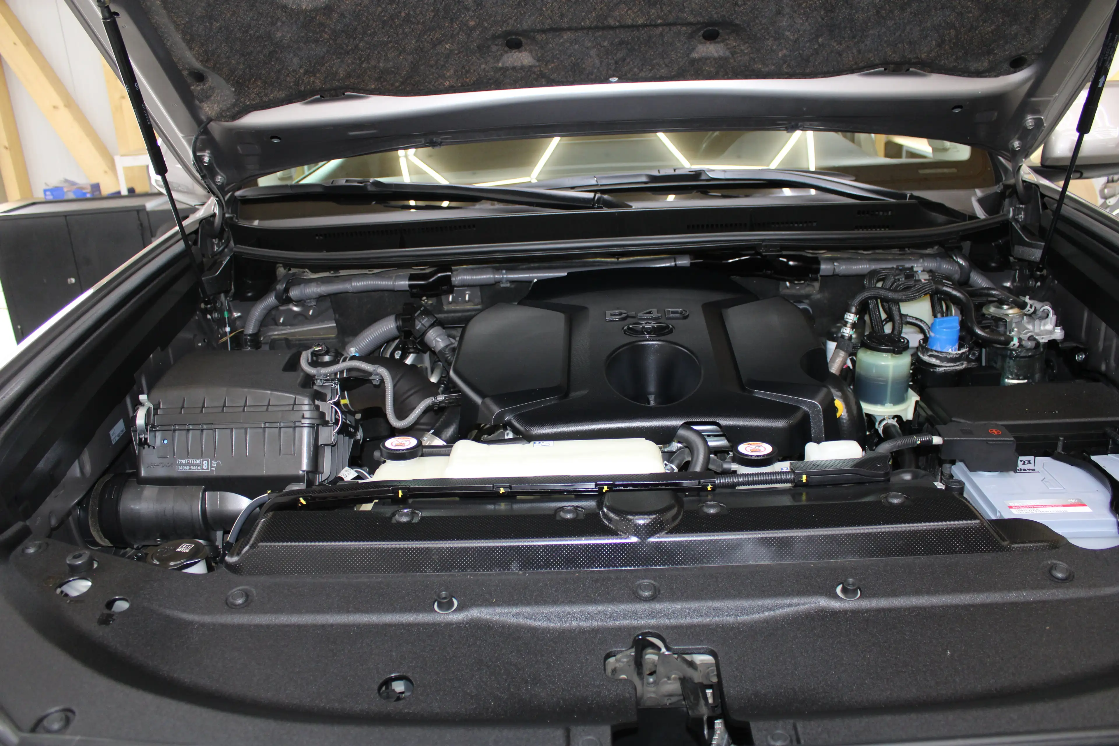 Toyota Land Cruiser Comfort — photo 12
