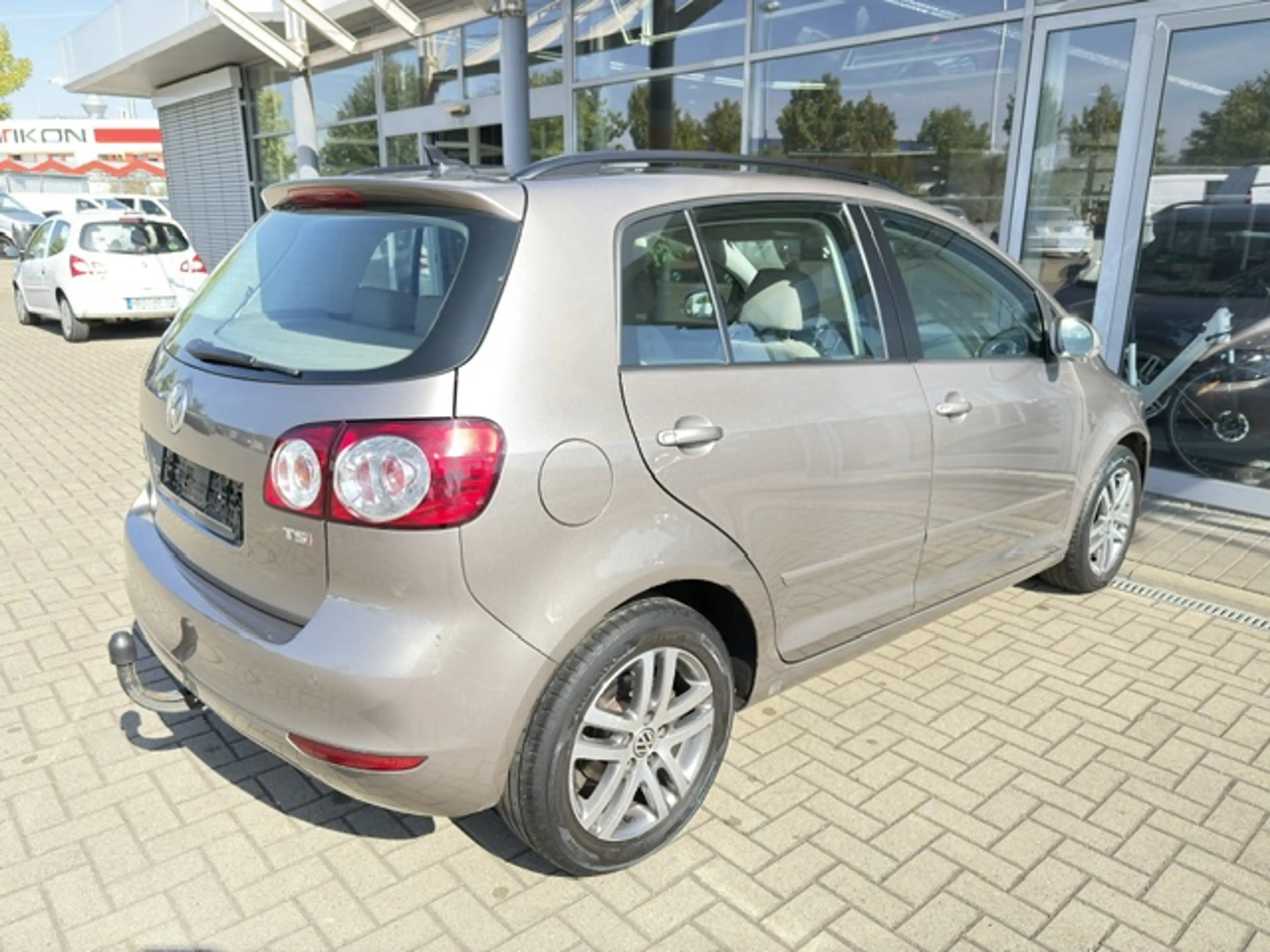 Volkswagen Golf Plus Comfortline NAVI/ALU/PDC/AHK — photo 11