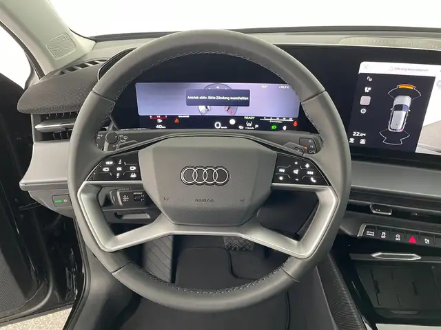 Audi Q3 view 13
