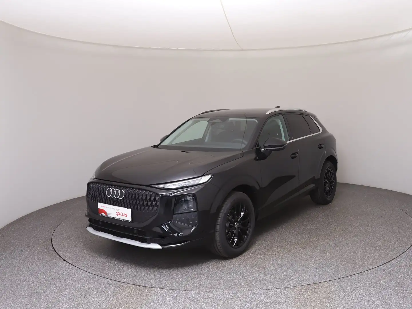 Audi Q3 TFSI 110 kW  intense Schwarz - 1