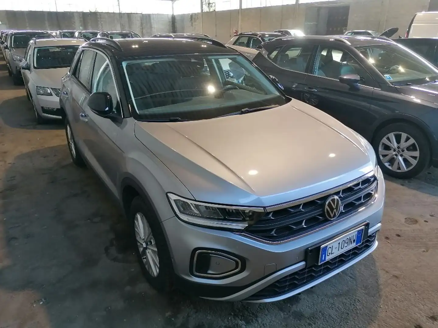 Volkswagen T-Roc 2.0 TDI Uff VW Italia Navi LED ACC PREZZO REALE Argento - 2