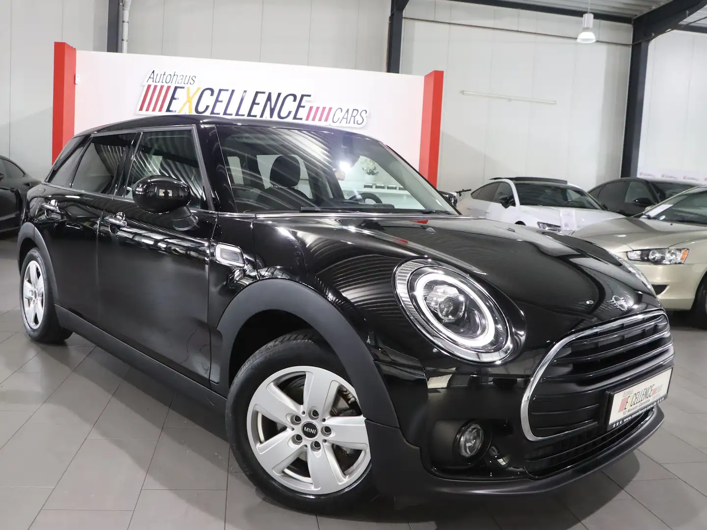 MINI One D Clubman DIGI-COCKPIT / LED / NAVI+APPLE Zwart - 2