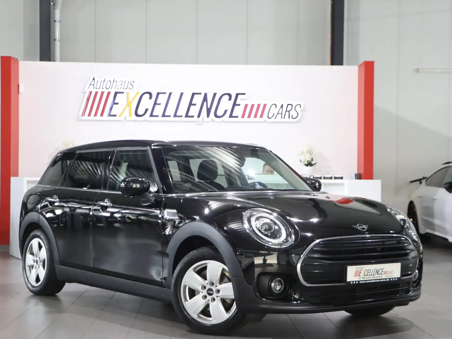 MINI One D Clubman DIGI-COCKPIT / LED / NAVI+APPLE Zwart - 1