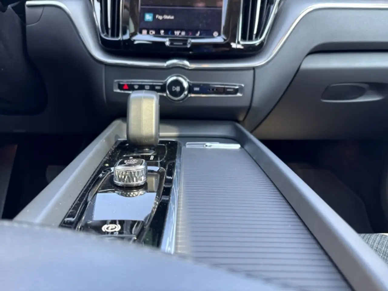 Volvo XC60 Recharge T6 AWD 18''LM AHK Pano eStandhz Winterpak, миниатюра 15