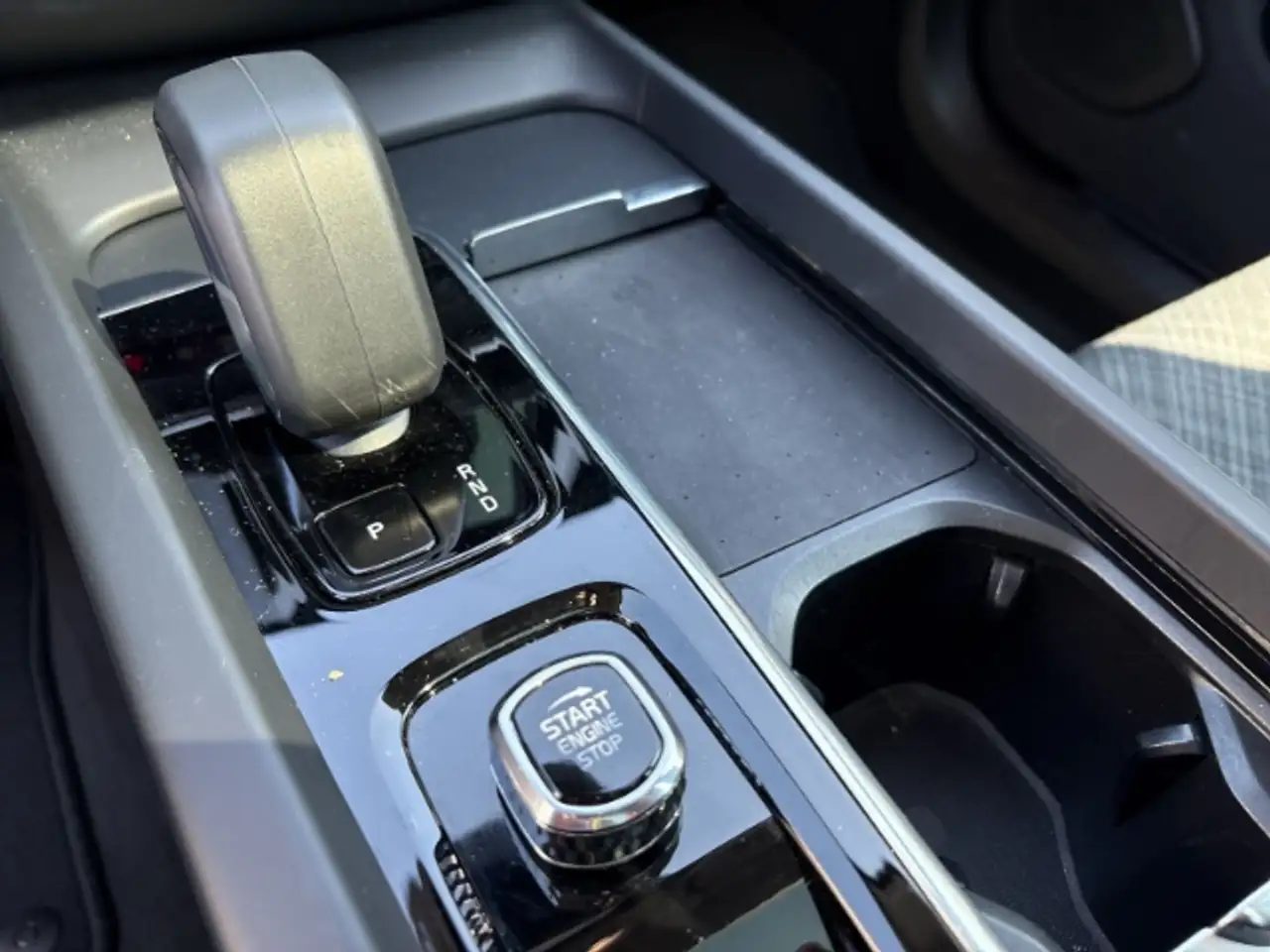 Volvo XC60 Recharge T6 AWD 18''LM AHK Pano eStandhz Winterpak, миниатюра 21