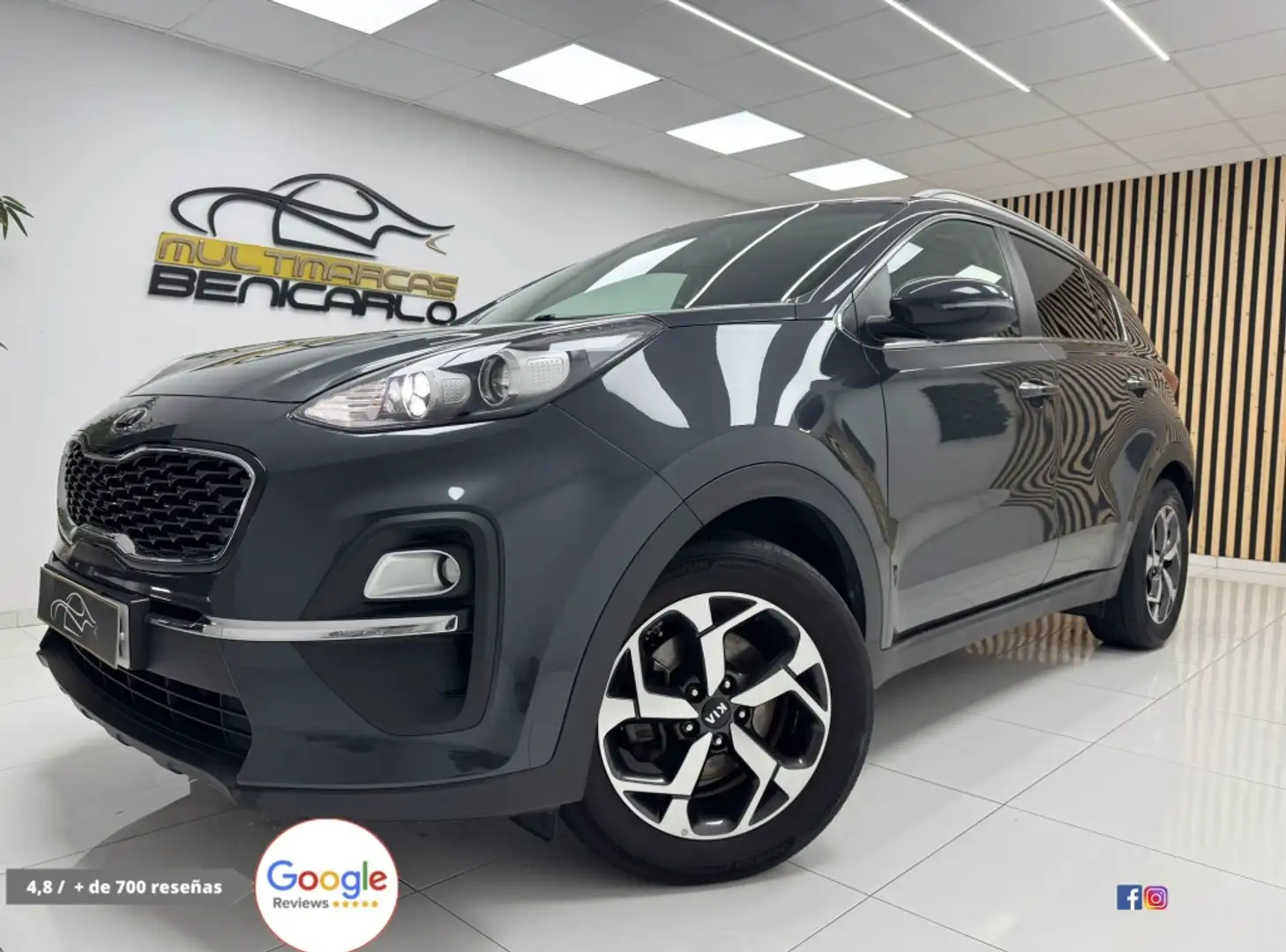 Kia Sportage 1.6 MHEV Drive Plus 4x2 136 Gris - 2