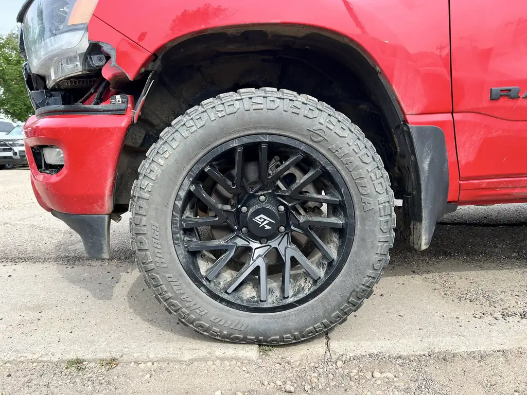 2022 RAM 1500 Sport Crew Cab 144 | Keyless Entry | G/T Pkg | Tow — photo 4