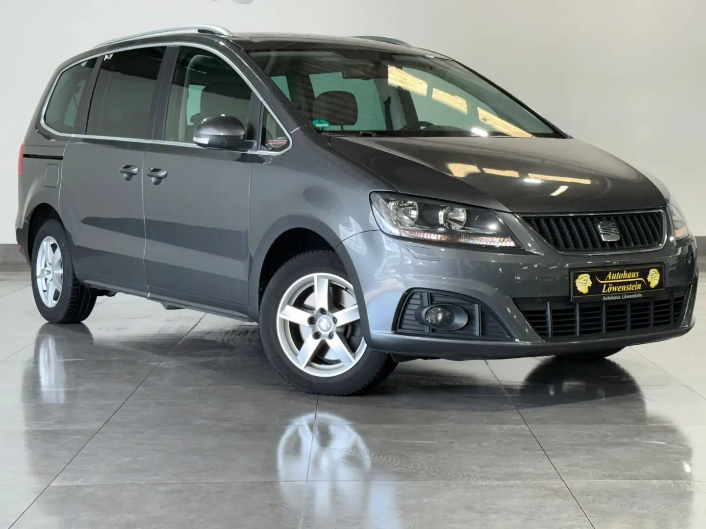 SEAT Alhambra Style*NAVI*RFK*TEMP*7-SITZ Gris - 2