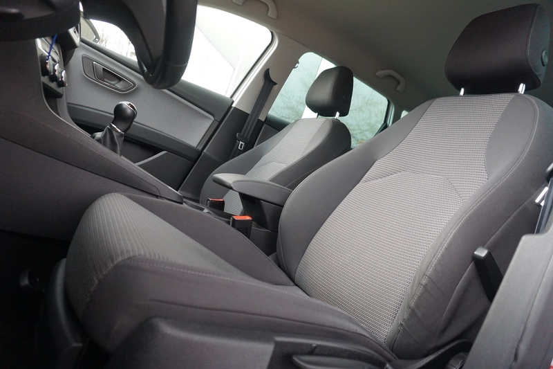 SEAT Leon ST 1.2 TSI Style Navi SHZ PDC — photo 24