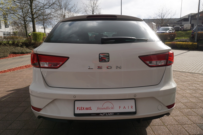 SEAT Leon ST 1.2 TSI Style Navi SHZ PDC — photo 4