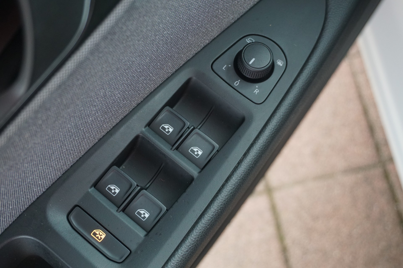 SEAT Leon ST 1.2 TSI Style Navi SHZ PDC — photo 17