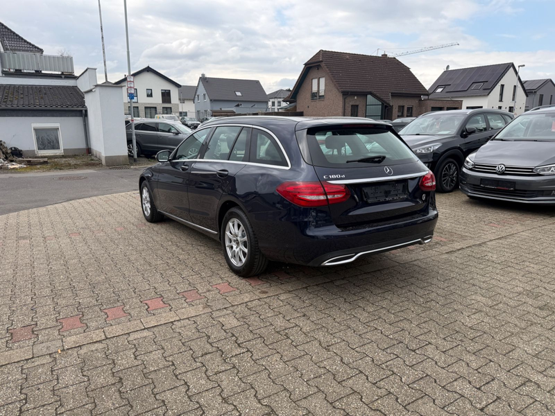 Mercedes-Benz C 180 T d ILS LEDER TEMPO PDC NAVI 6-Gang — photo 6
