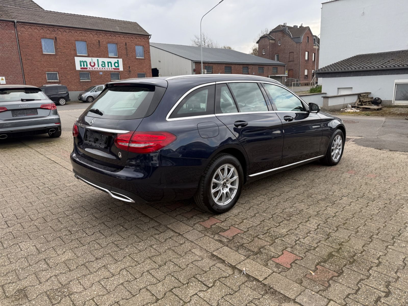 Mercedes-Benz C 180 T d ILS LEDER TEMPO PDC NAVI 6-Gang — photo 4