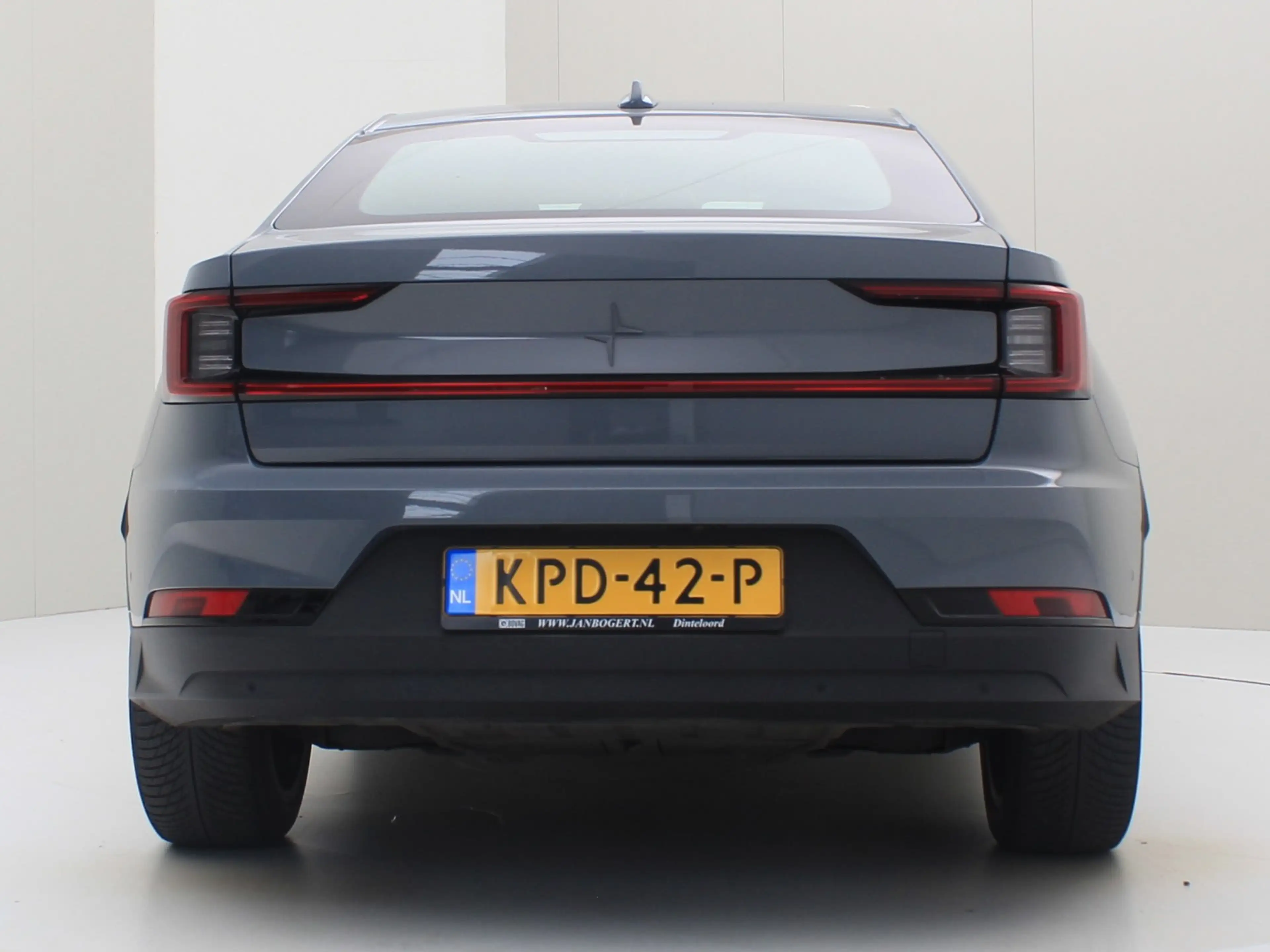 Polestar 2 Long Range Single Motor 231PK 93% SoH [ PILOT PACK — photo 7