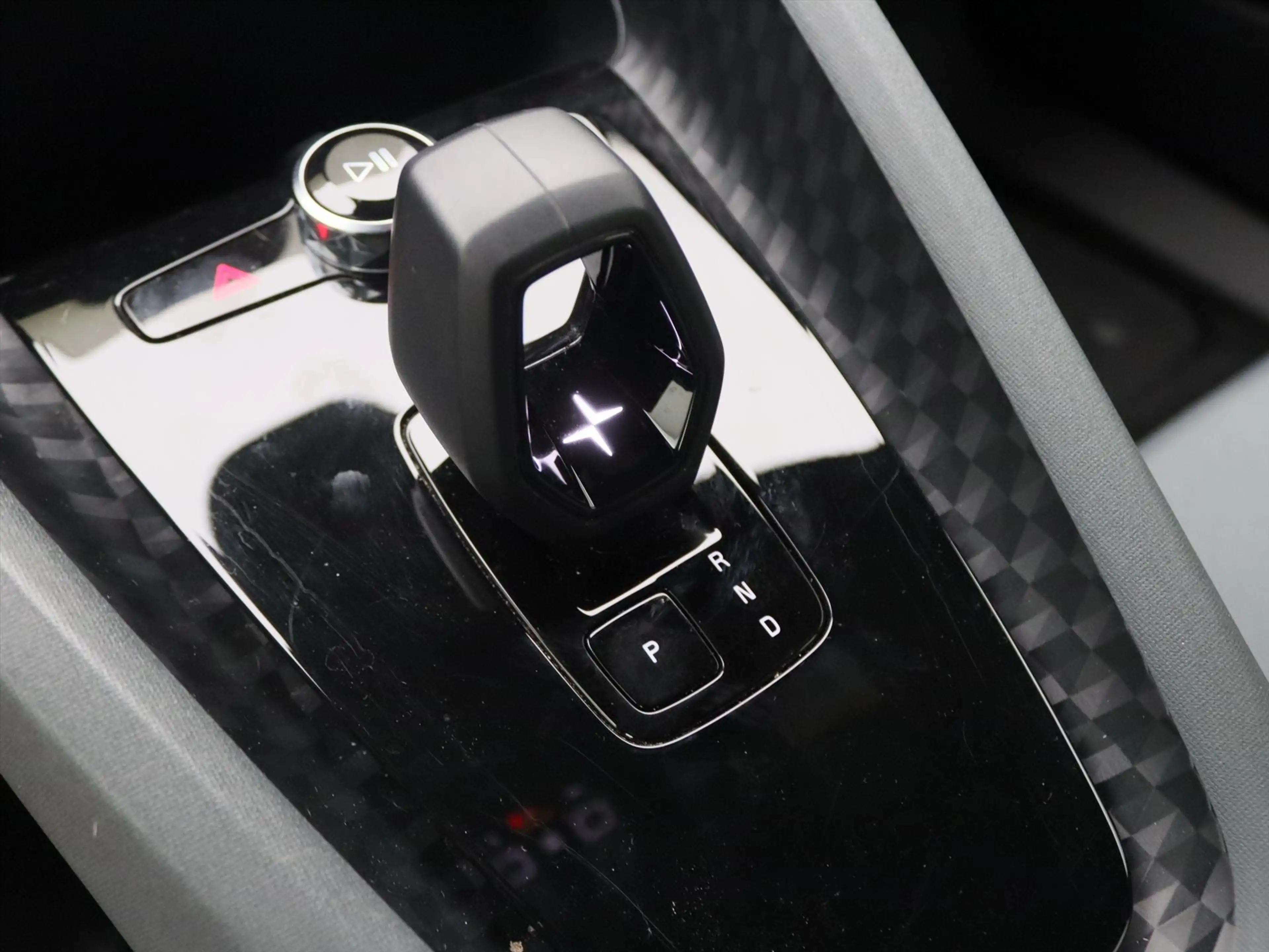 Polestar 2 Long Range Single Motor 231PK 93% SoH [ PILOT PACK — photo 36