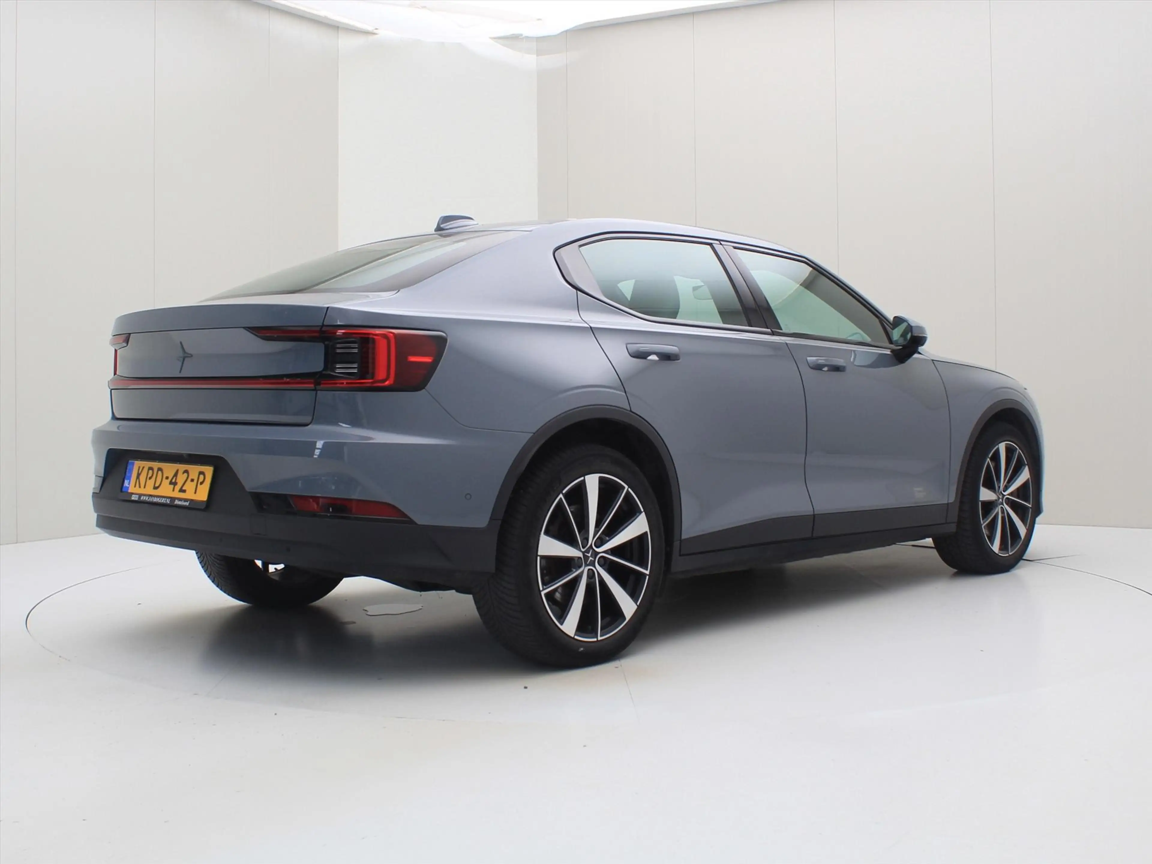 Polestar 2 Long Range Single Motor 231PK 93% SoH [ PILOT PACK — photo 3
