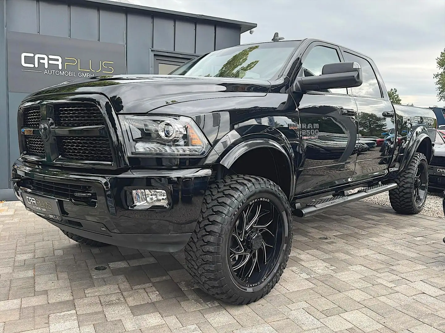 Dodge RAM 2500 6.4 HEAVY DUTY LARAMIE CrewCab 4x4 LPG Schwarz - 1