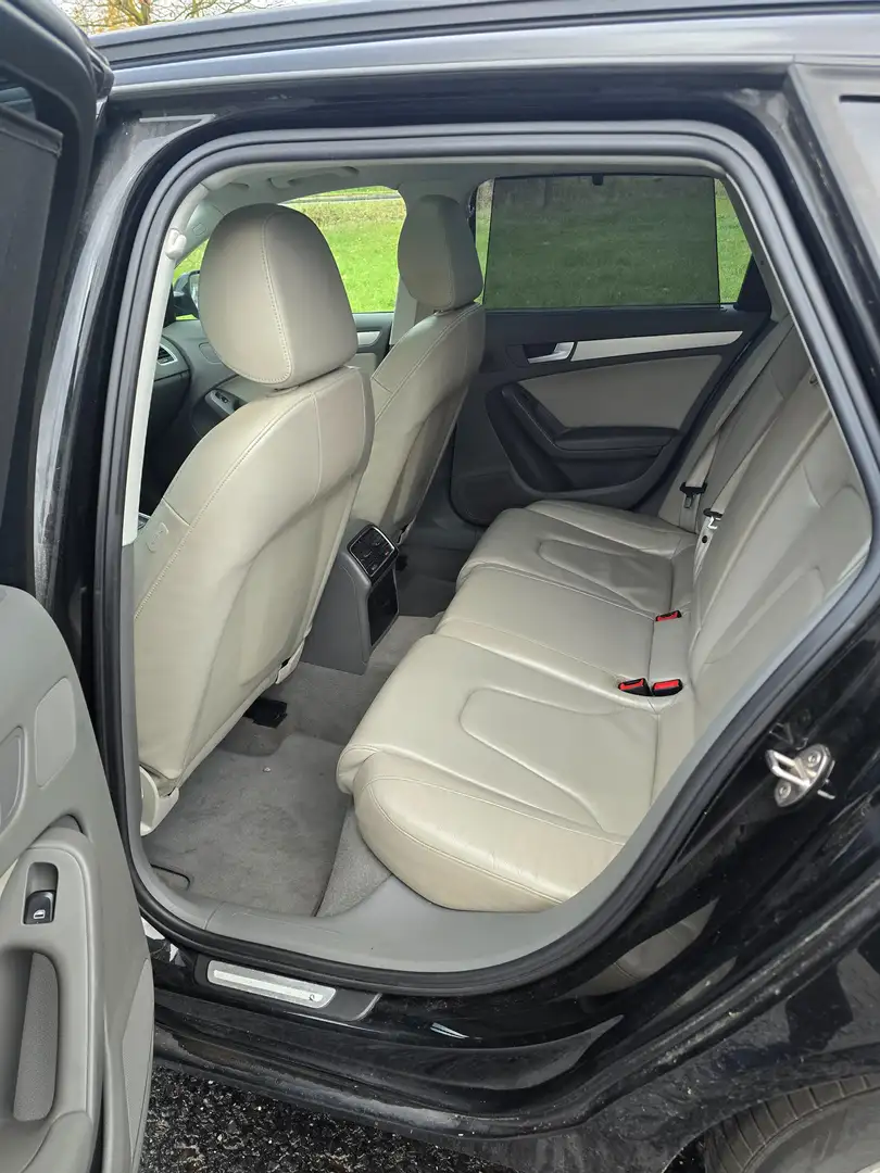 Audi A4 A4 Avant 2.0 TDI 120g DPF Attraction Noir - 2