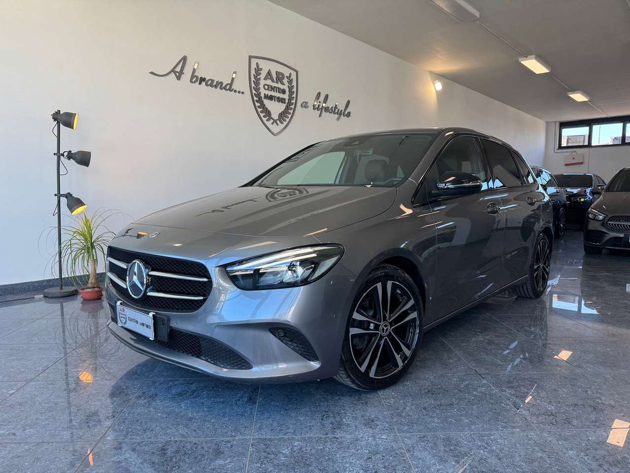 Mercedes-Benz B 180 d 1.5 Sport Plus Cockpit Night Pack Mercedes "Me"