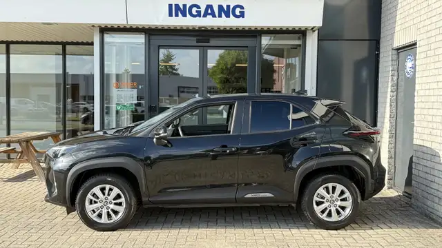 Toyota Yaris Cross view 2