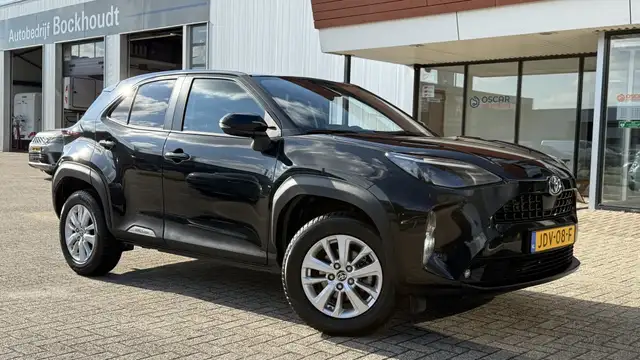 Toyota Yaris Cross view 4