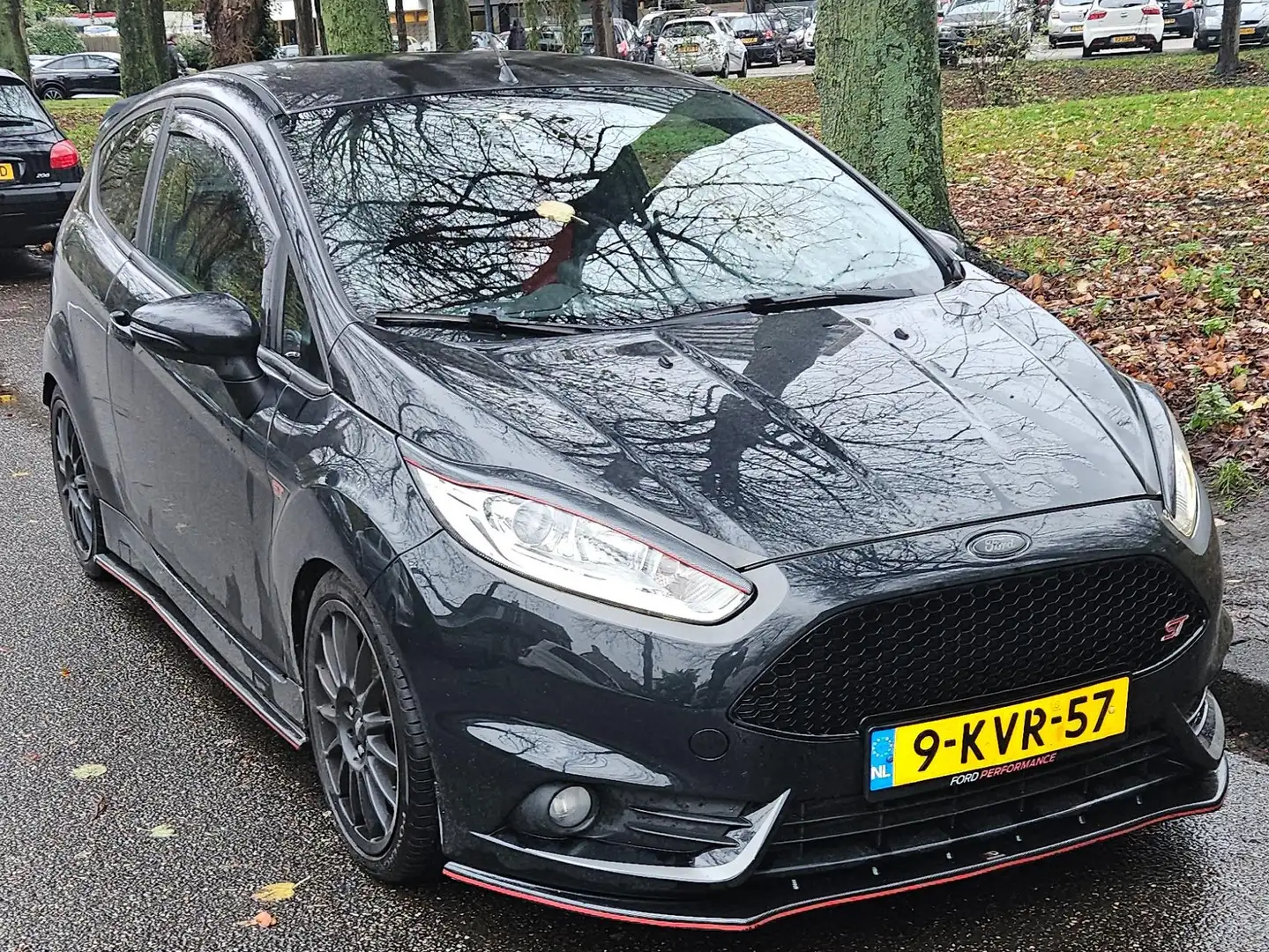 Ford Fiesta Fiesta 1.6 ST2 Zwart - 1