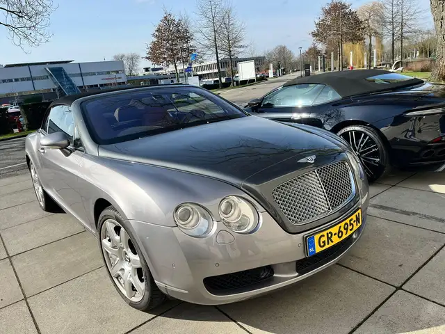 Bentley Continental GTC 6.0 W12 New service Bentley / EU Car