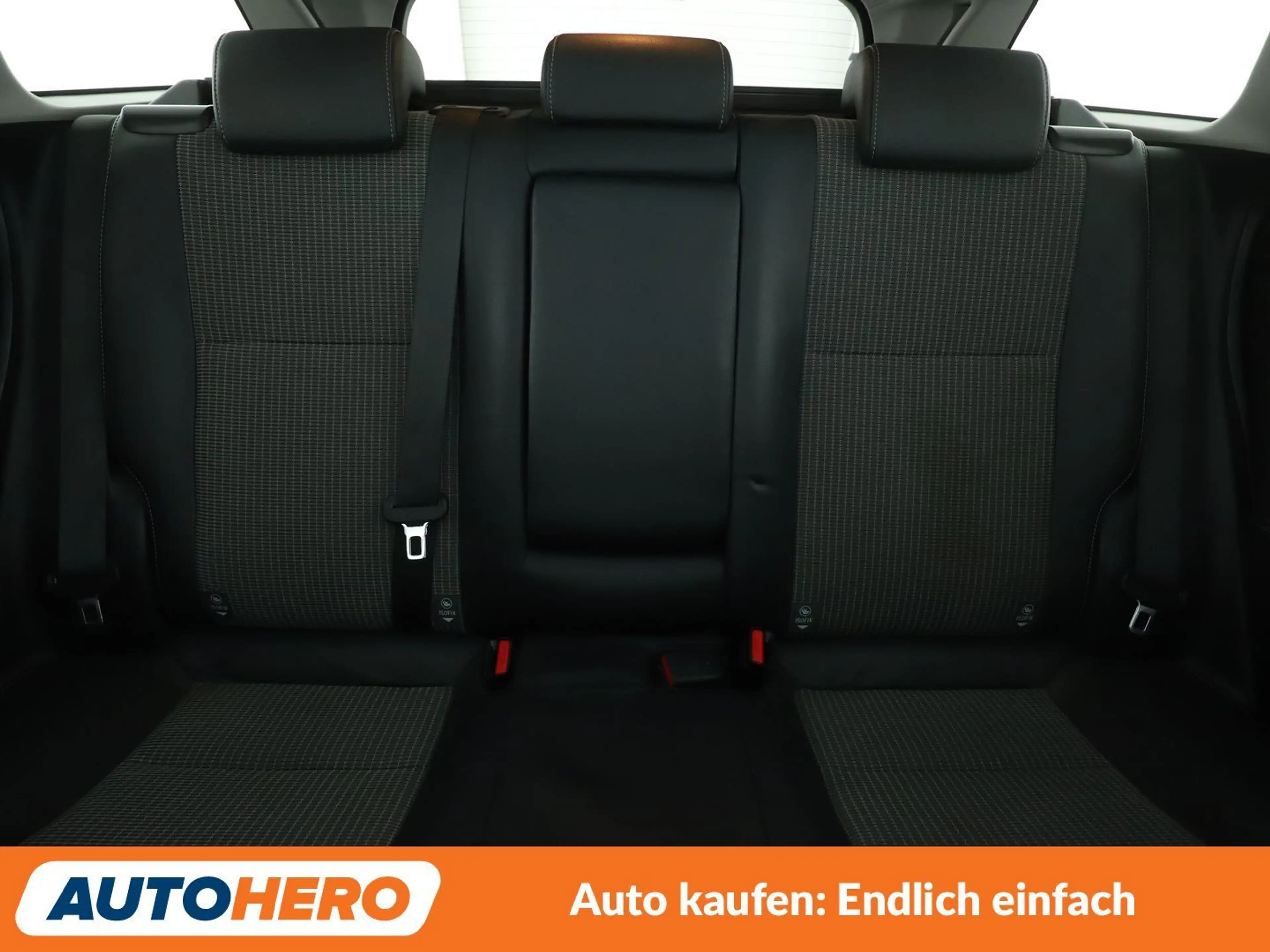 Toyota Auris 1.8 Hybrid Executive Aut*NAVI*LED*TEMPO*CAM*PDC* — photo 15