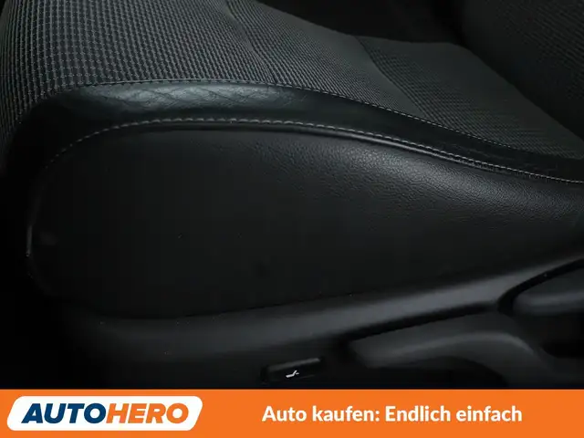 Toyota Auris view 26