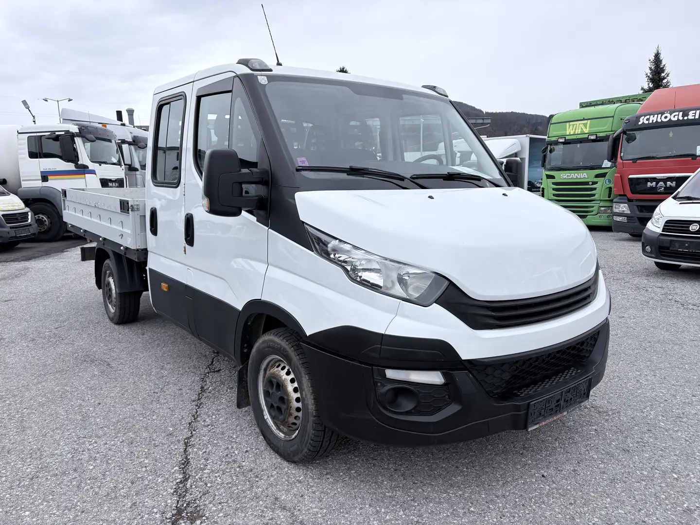 Iveco Daily 35 S 160 Pritsche DOKA 90.000Km*AHK*Garantie Weiß - 1