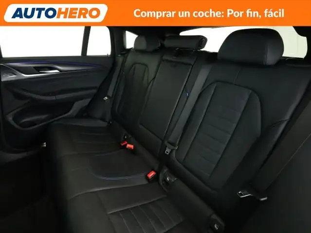 BMW X4 view 15