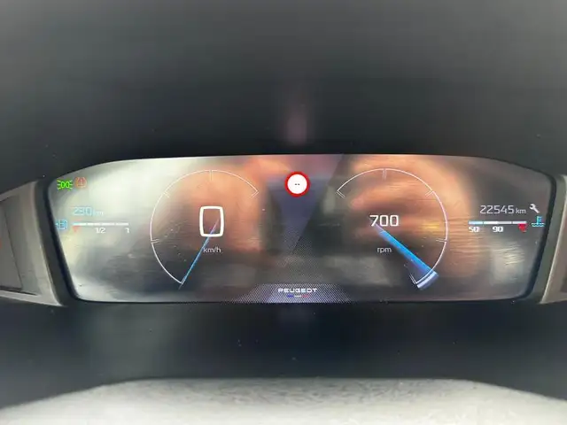 Peugeot 208 view 13