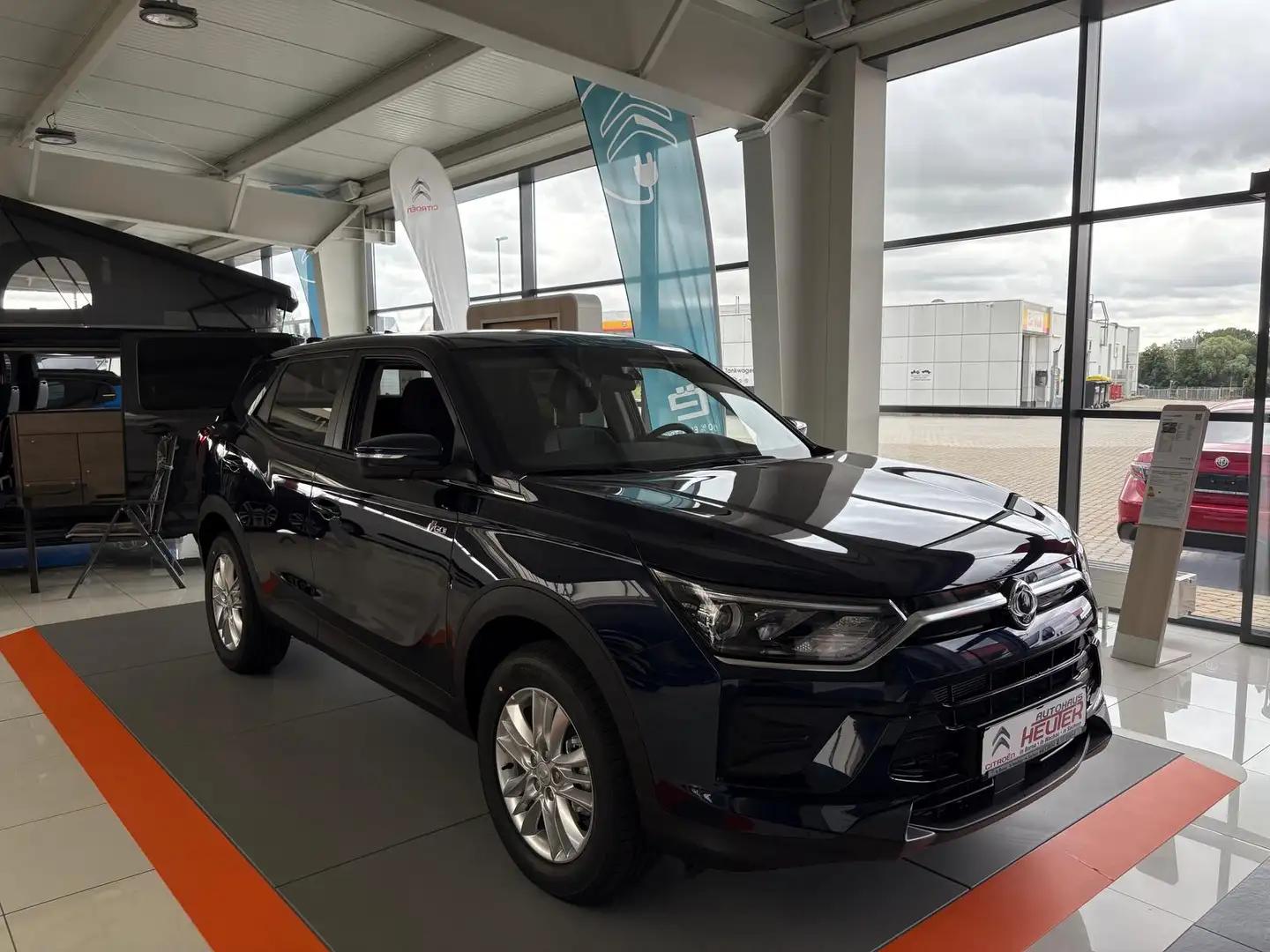 KGM Korando 1.5 T-GDi 120kW Nomad 6A/T Blau - 2