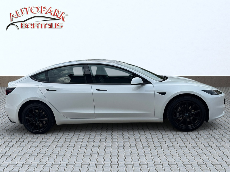 Tesla Model 3 Basis RWD**1.BESITZ** — photo 3
