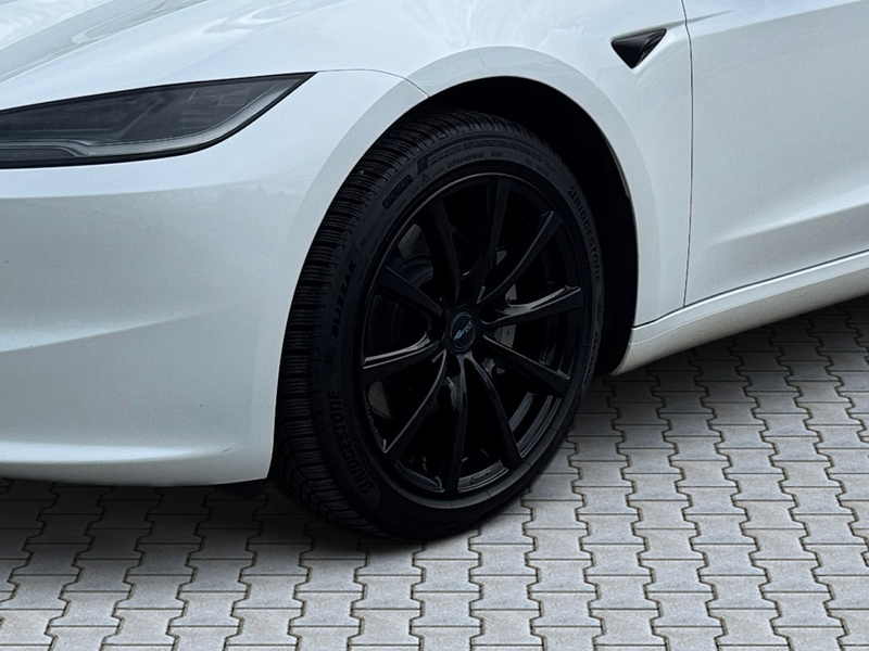 Tesla Model 3 Basis RWD**1.BESITZ** — photo 8