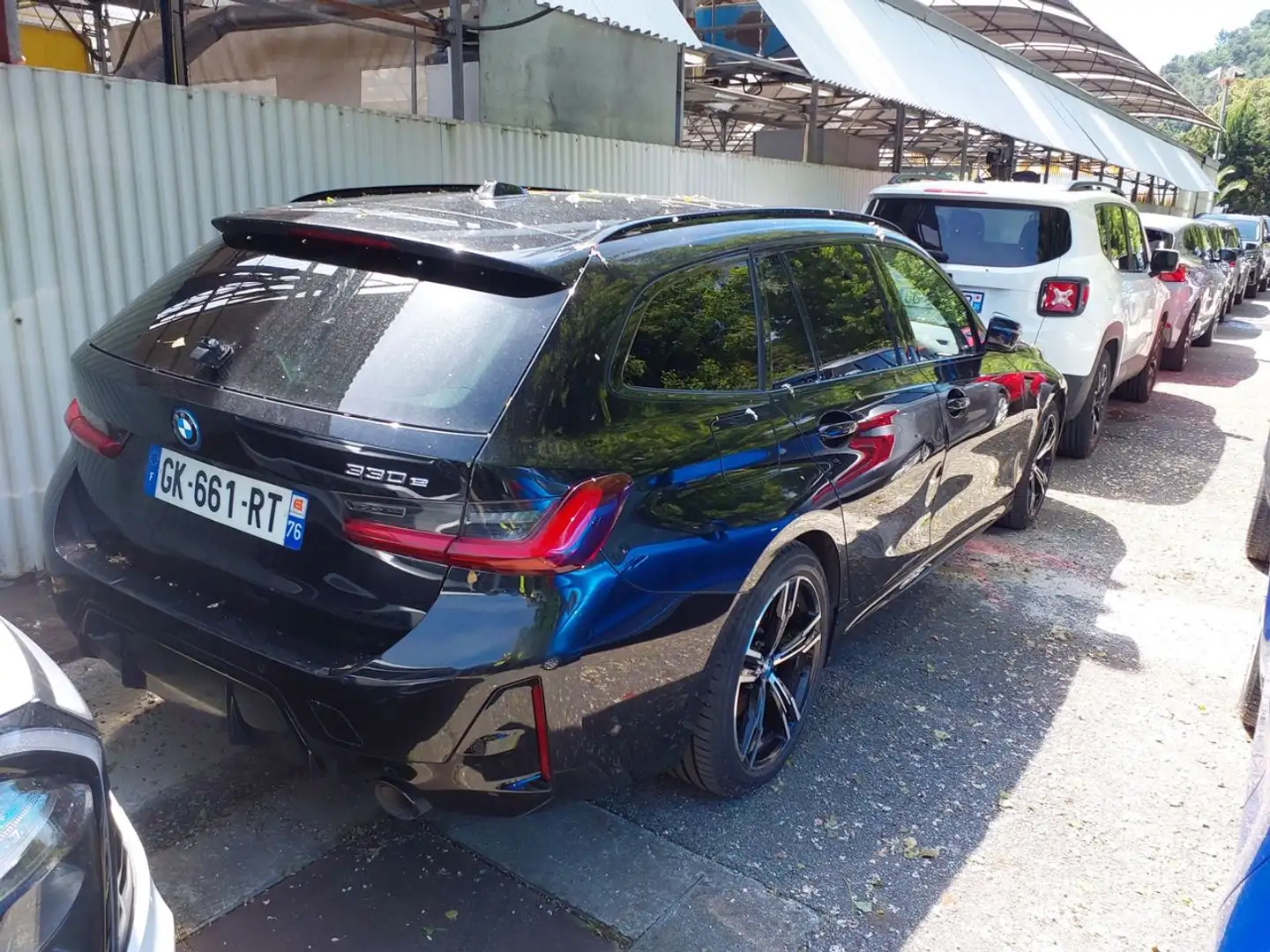 BMW 330 330e xDrive Touring Negro - 2