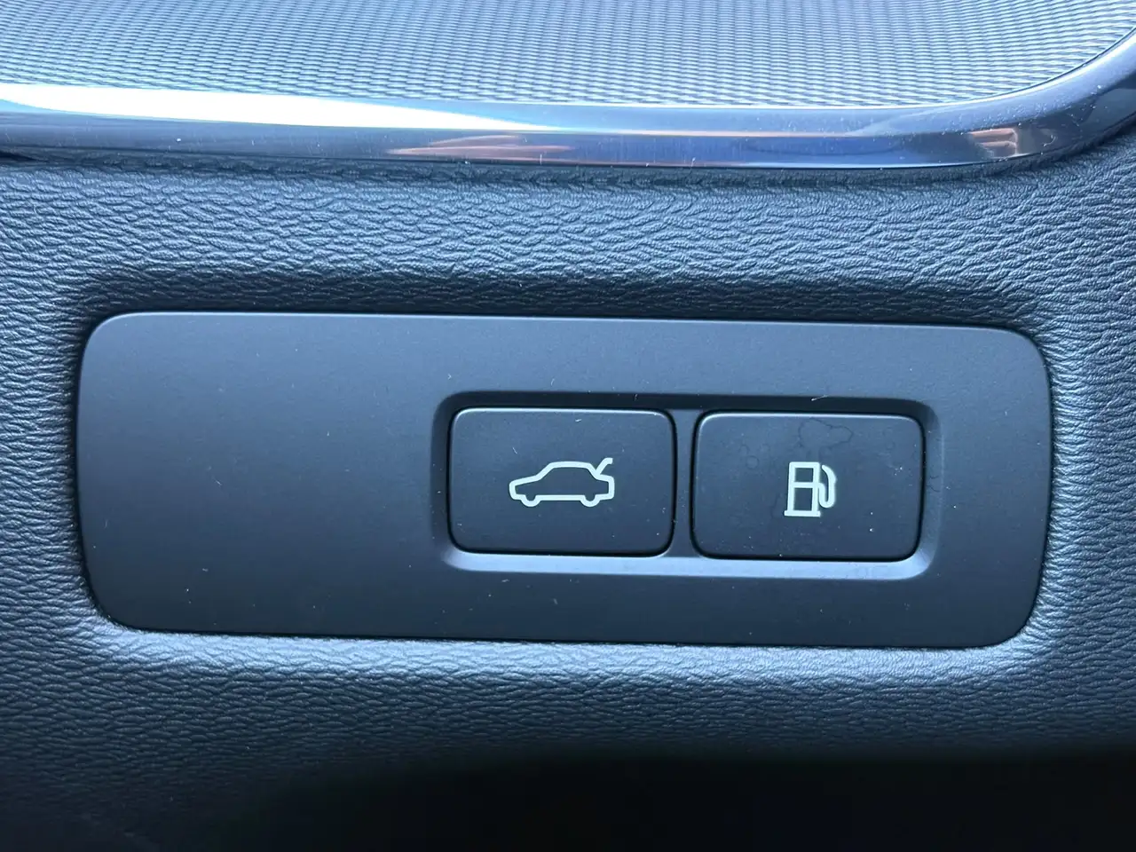 Volvo XC60 2.0 T8 Plug-in hybrid AWD Ultra Black Edition 455p, миниатюра 16