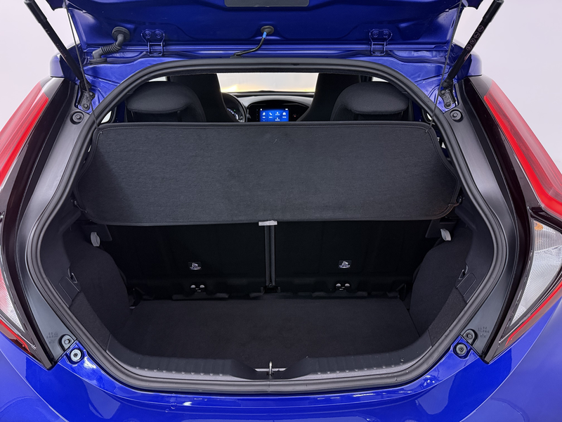 Toyota Aygo X 1.0 VVT-i MT Play | Apple CarPlay / Android Auto ( — photo 6