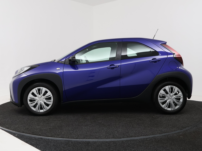 Toyota Aygo X 1.0 VVT-i MT Play | Apple CarPlay / Android Auto ( — photo 4